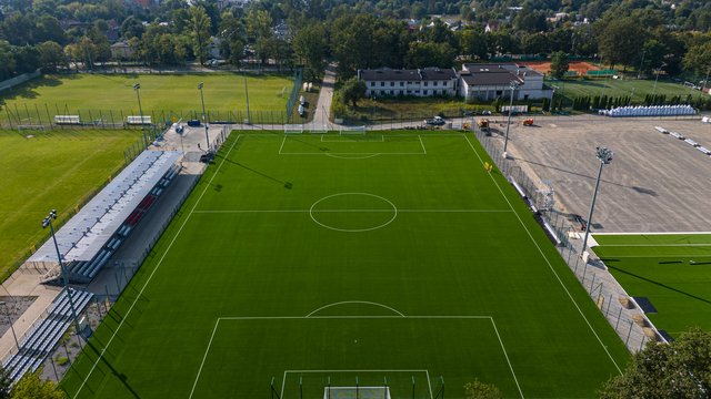 Nowe boiska dla ŁKS Łódź! Kompleks sportowy przy Krańcowej przeszedł modernizację [ZDJĘCIA]