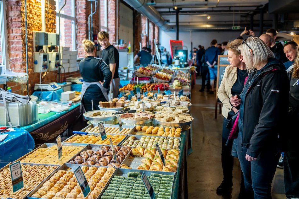 Łódź. Festiwal Azjatycki w Łodzi. Piotrkowska 217 pełna orientalnych smaków