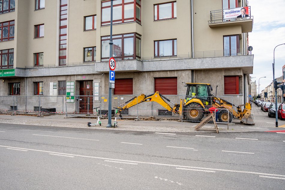 Łódź. Beton znika z centrum! Będą drzewa, krzewy i piękne rabaty