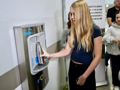 Zdroje z wodą w kolejnych szkołach w Łodzi! To prawdziwa nauka ekologii