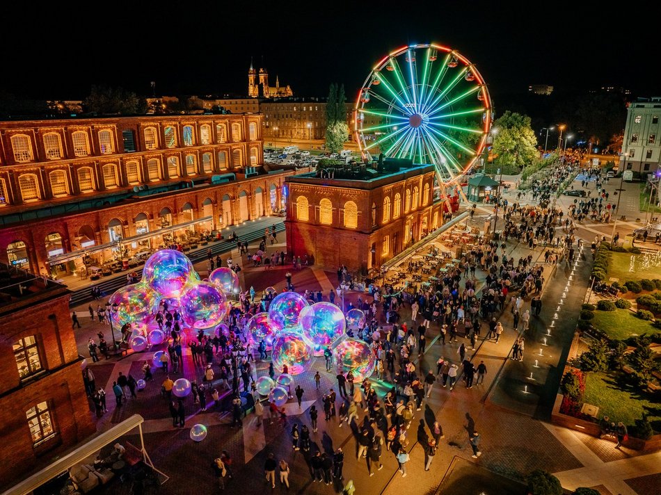 Light Move Festival 2024. Tak rozświetlonej Manufaktury jeszcze nie widziałeś!