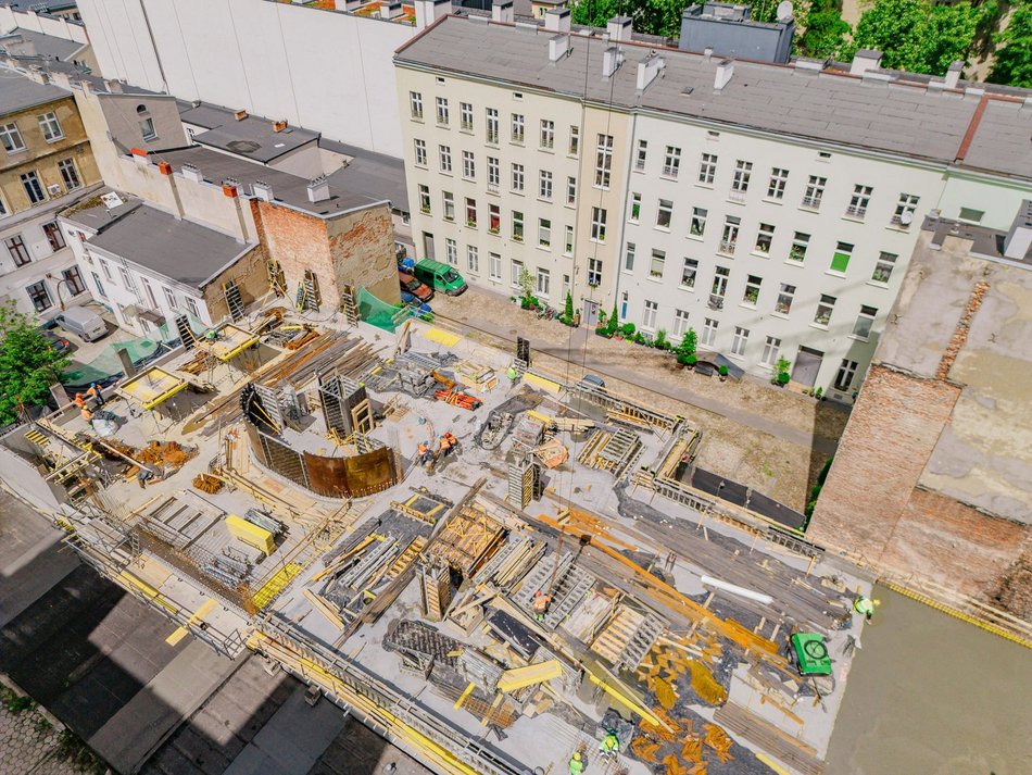 Łódź. Budowa parkingów wielopoziomowych w Łodzi. Zobacz, w jaki sposób i z czego powstają