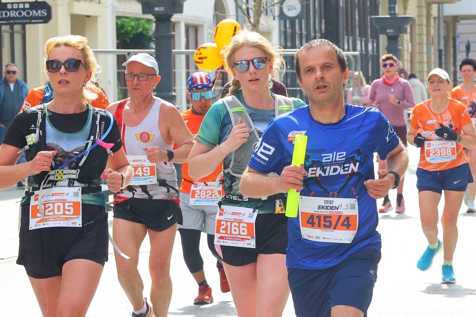 Łódź. DOZ Maraton Łódź 2026. Brałeś udział w biegu? Odszukaj się w galerii i zapisz na pamiątkę!