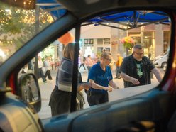 Łódź. Namiot Pełen Wsparcia w pasażu Schillera w Łodzi. Specjaliści pomogą potrzebującym