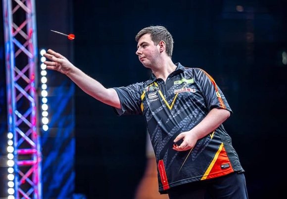 Łódź. Ogromny sukces łodzianina! Sebastian Białecki z pierwszym trofeum w darterskiej karierze