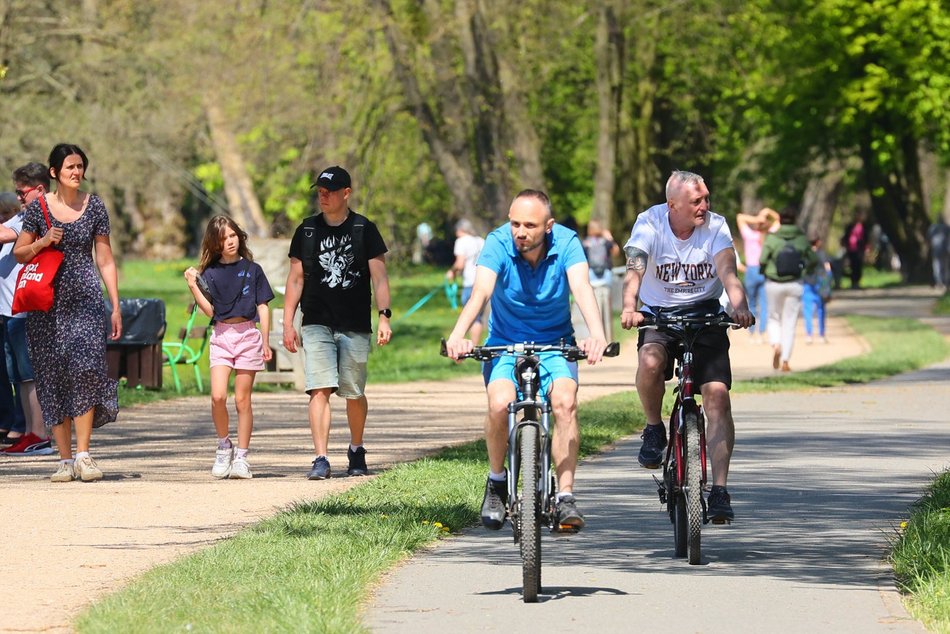 Łódź. Aż 11 sposobów na relaks na Stawach Stefańskiego. Atrakcji wystarczy na cały weekend!