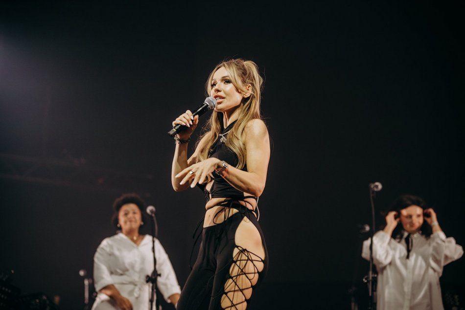 Łódź. Światło i MRock w Atlas Arenie. Piotr Rogucki, Katarzyna Nosowska, Doda i inni w Łodzi