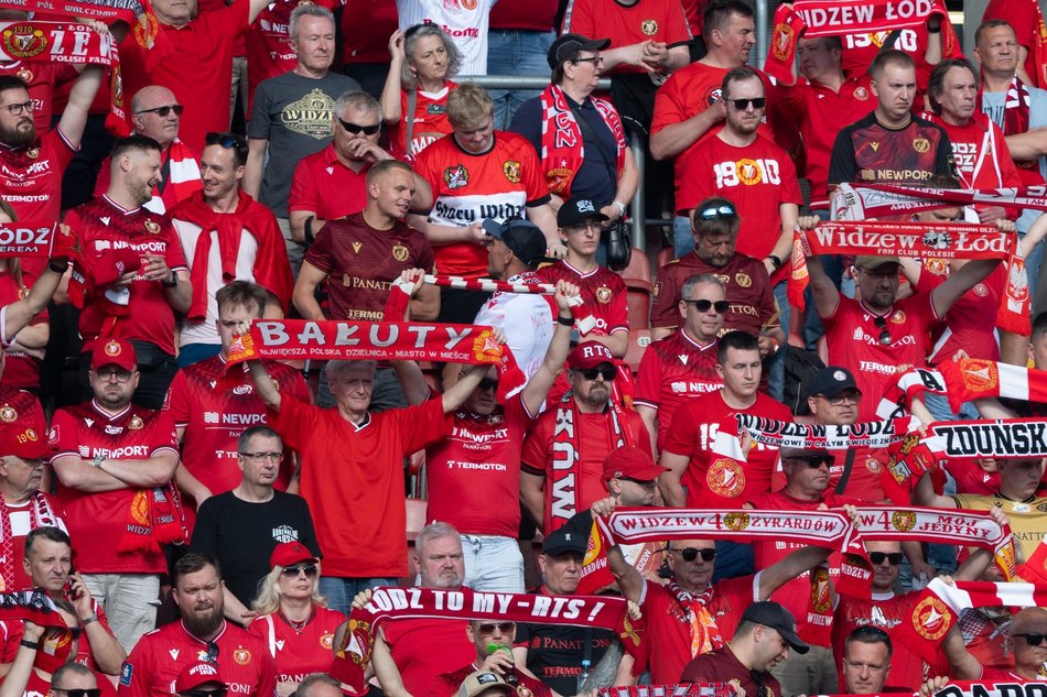 Kibice na meczu Widzewa Łódź z Piastem Gliwice