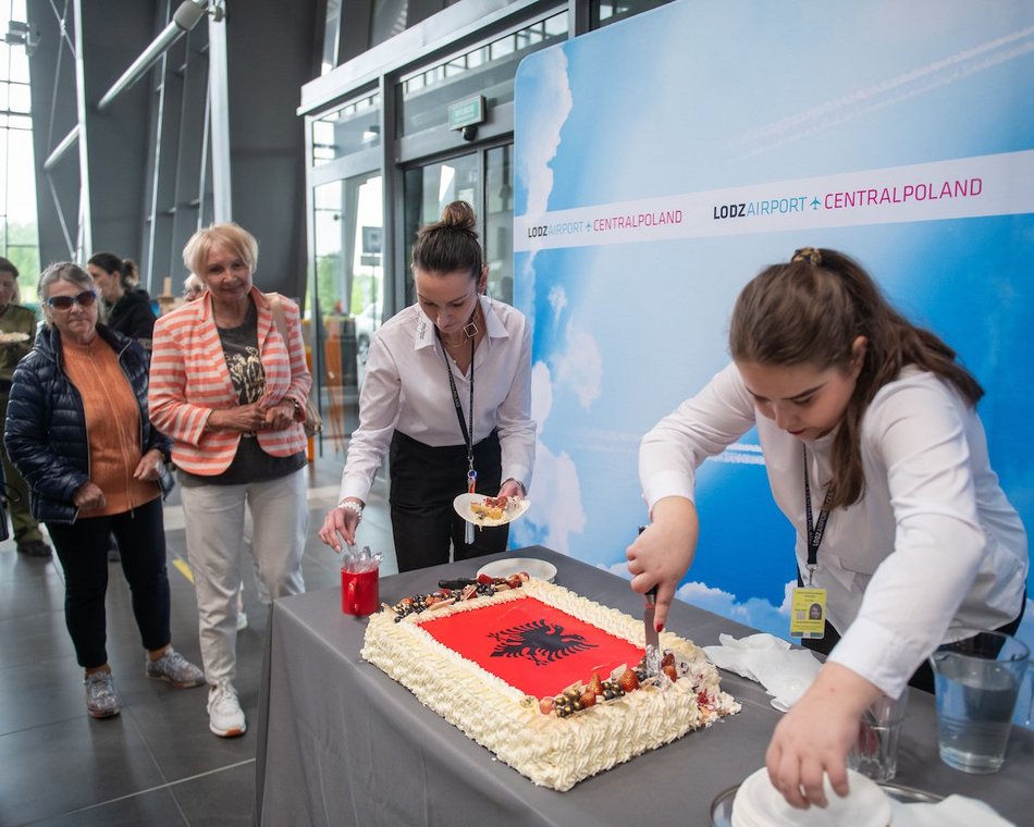 Łódź. Z lotniska w Łodzi prosto do Albanii! Wystartowały pierwsze loty czarterowe