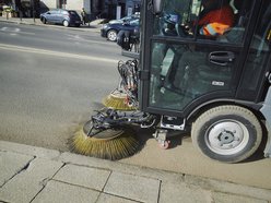 Wiosenne sprzątanie Łodzi. Wśród lokalizacji m.in. Plac Dąbrowskiego