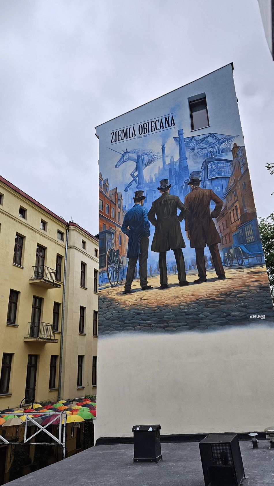 Łódź. Nowy mural w centrum Łodzi! To hołd dla „Ziemi obiecanej”