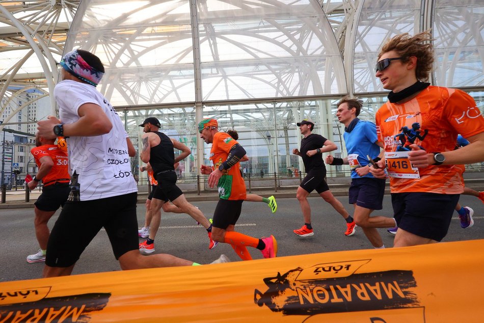 Łódź. DOZ Maraton Łódź 2026. Brałeś udział w biegu? Odszukaj się w galerii i zapisz na pamiątkę!