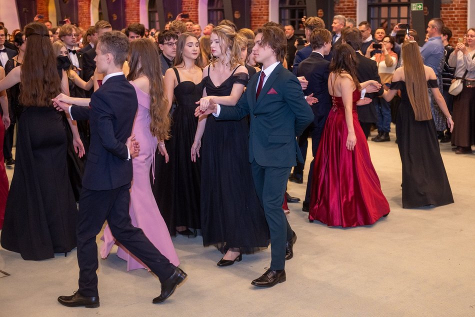 Łódź. Studniówka I LO w Łodzi