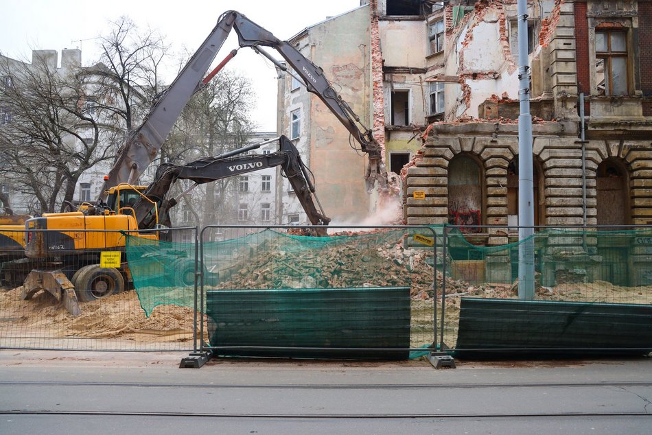 Od kwietnia do września w Łodzi wyburzonych ma zostać niemal 50 budynków