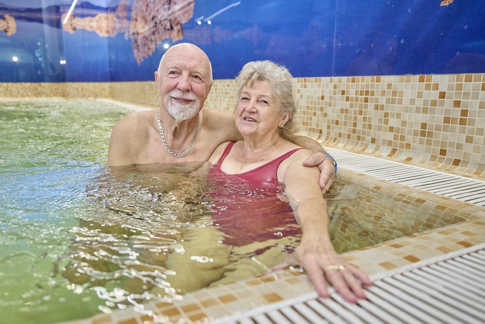 Łódź. Aquapark Fala w Łodzi dla seniorów. Aerobik i streching w jednym!