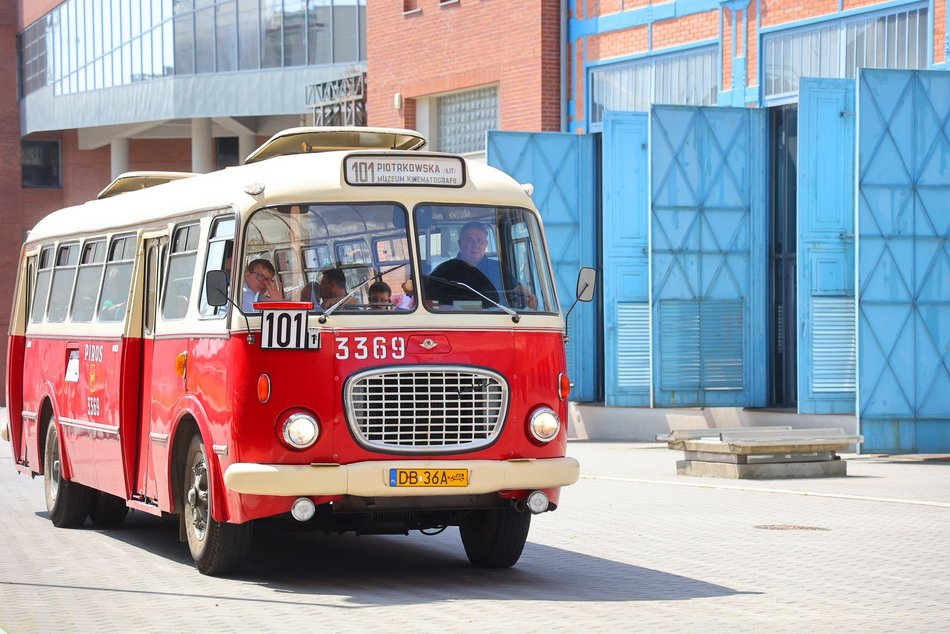 Łódź. Spacer szlakiem Łodzi filmowej. Kinomaniacy po raz kolejny nie zawiedli!