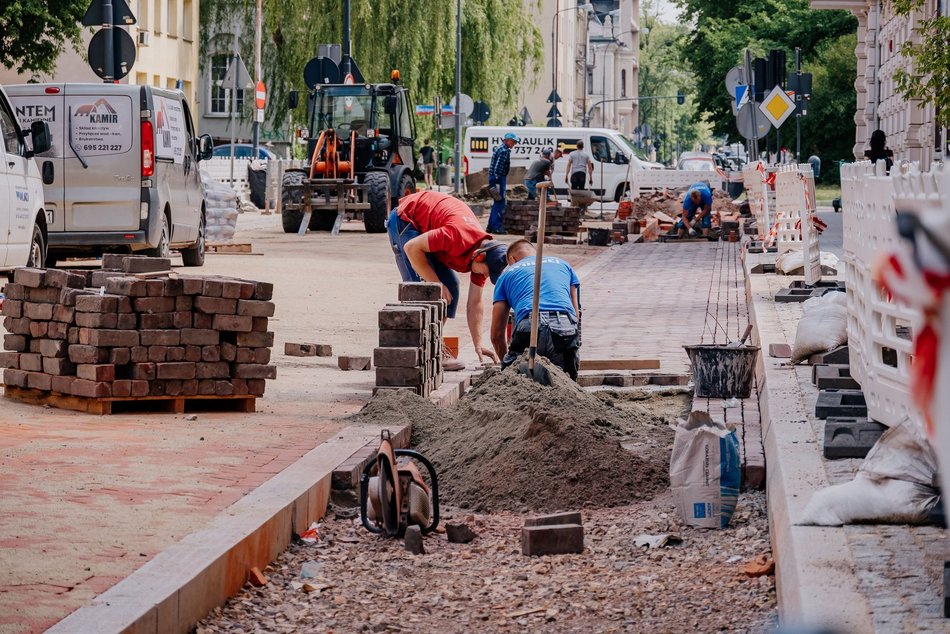 Remont Jaracza w Łodzi na finiszu. Ostatnie metry kostki do ułożenia