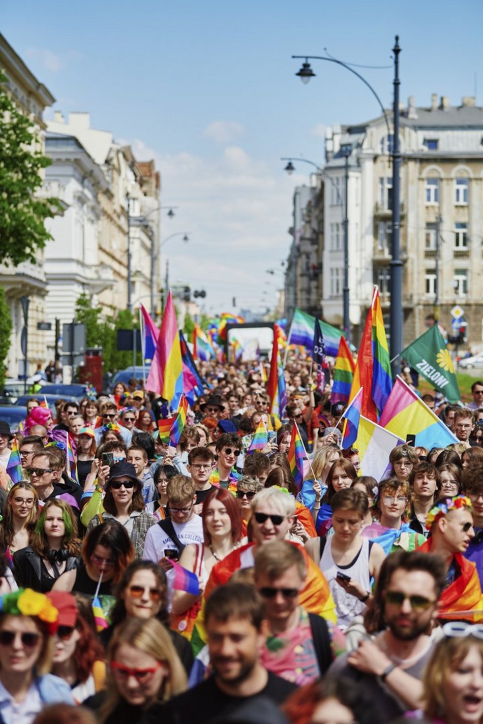 Uczestnicy Marszu Równości na ulicach Łodzi