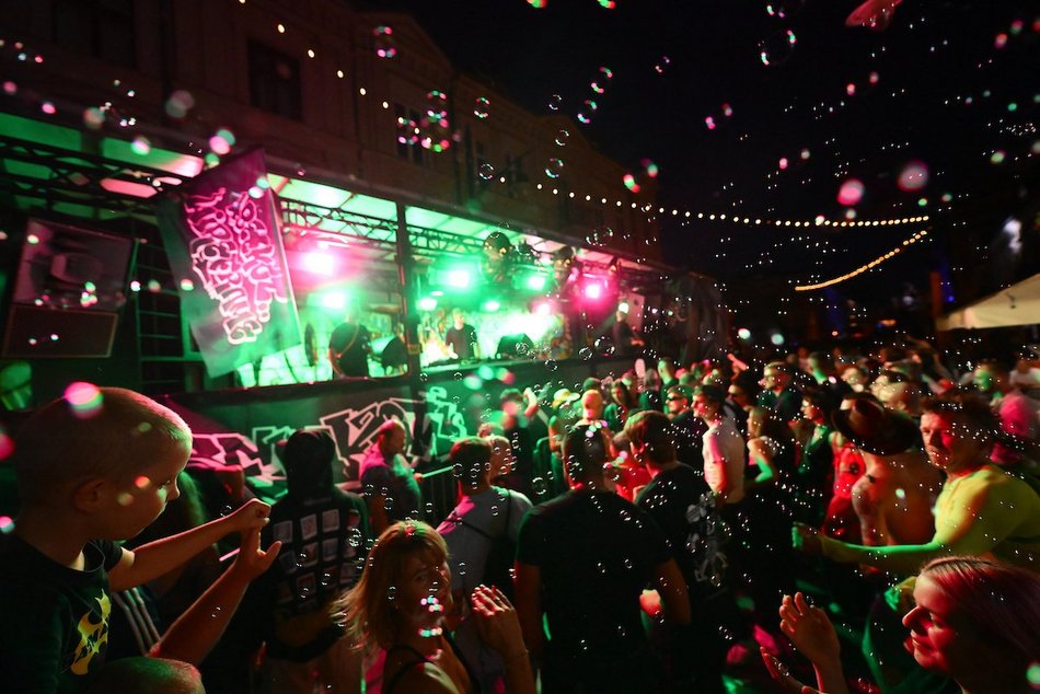 Łódź. TOP 25 zdjęć z Parady Wolności 2025 w Łodzi. Fantastyczni ludzie, muzyka i energia