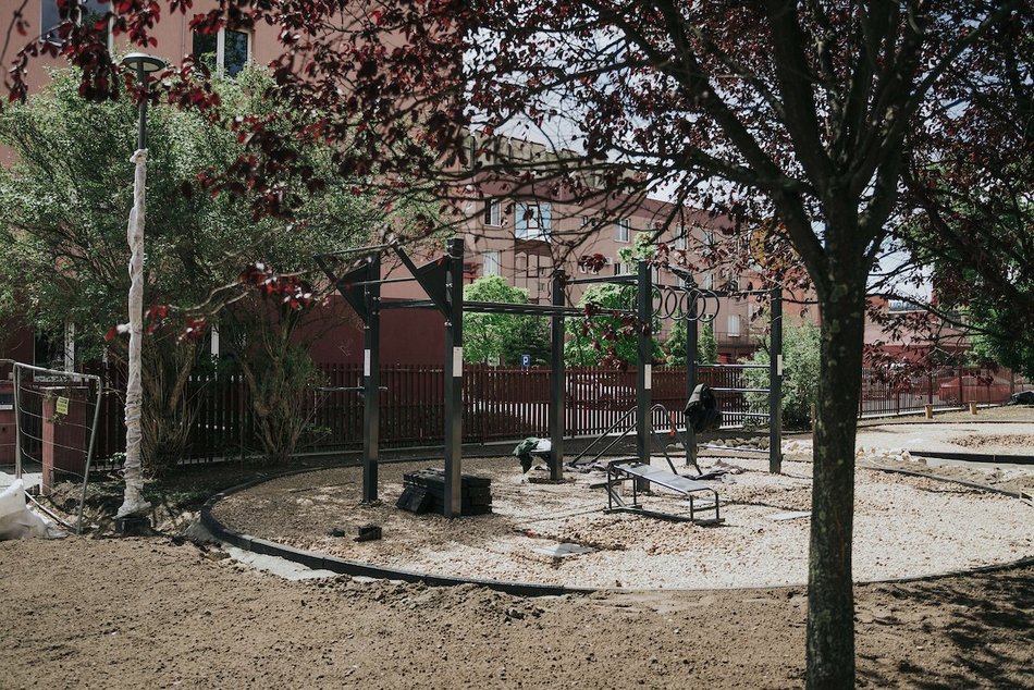 Łódź. Zielony skwer w centrum Łodzi rośnie w oczach! Jeszcze w sierpniu zakończą się prace