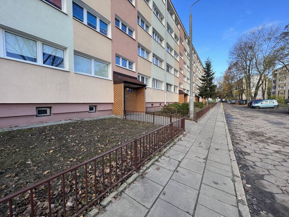 Nowe chodniki powstały już przy 5 osiedlowych ulicach w Łodzi. Kolejnych 6 w planach