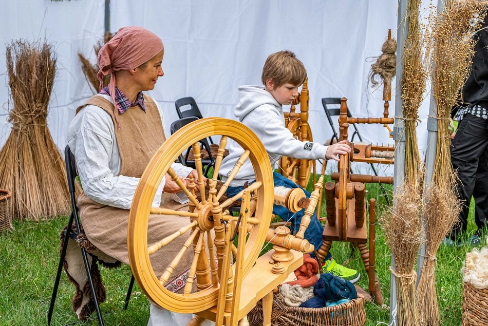 Łódź. Festiwal Rewolucja wystartował. Na początek piknik rodzinny w parku Julianowskim w Łodzi