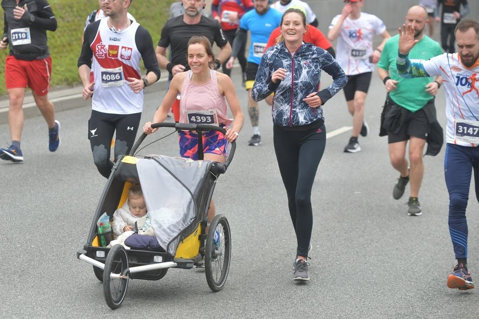 DOZ Maraton 2023. Brałeś udział w biegu? Znajdź się na zdjęciach!