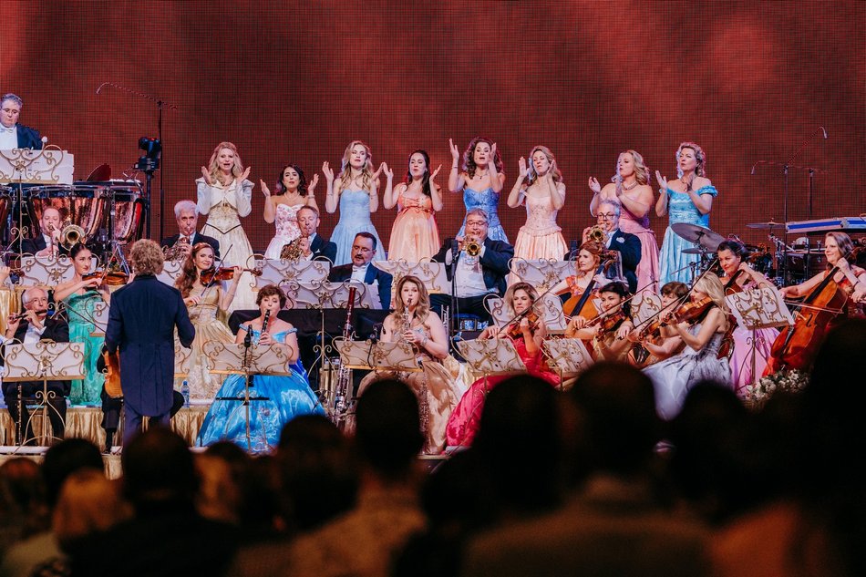 Łódź. Andre Rieu w Atlas Arenie. Holenderski skrzypek oczarował publiczność