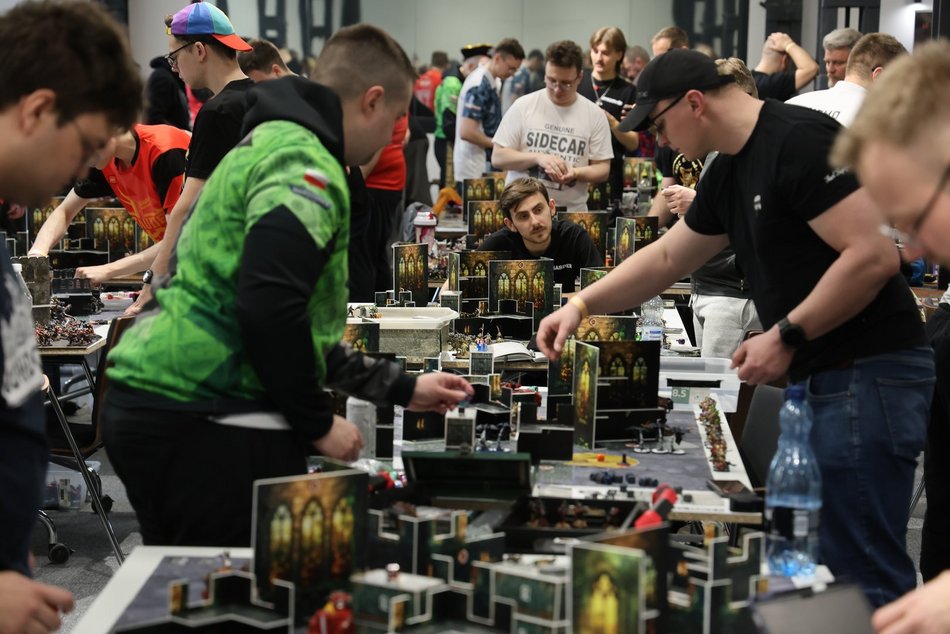 Łódź. Warhammer 40,000 opanował EC1 Łódź! Zobacz, jak wygląda zmagania na turnieju bitewniaków