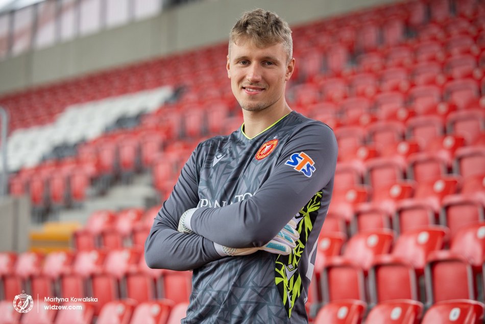Łódź. Z Legii Warszawa do Widzewa Łódź! Maciej Kikolski nowym bramkarzem RTS