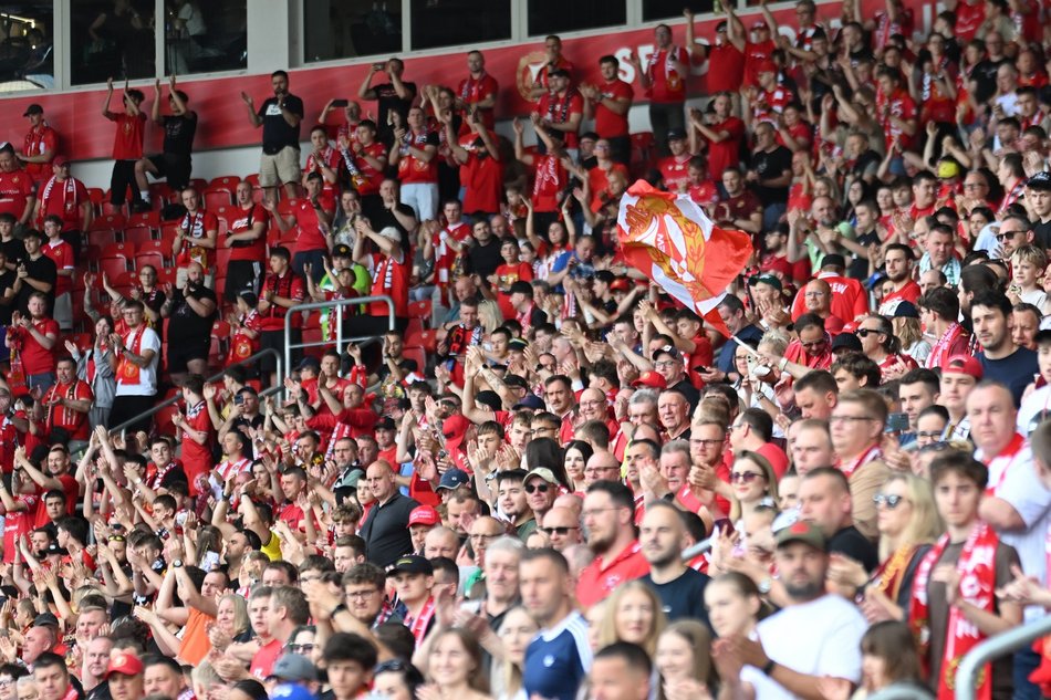 Łódź. Kibice na meczu Widzew II Łódź - Pelikan Łowicz. Odszukaj się w galerii!