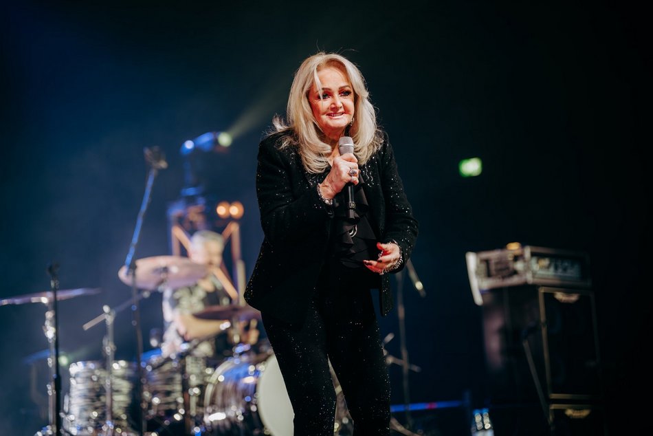 Łódź. Bonnie Tyler dała czadu w Sport Arenie w Łodzi! Nie byłeś? Zobacz!