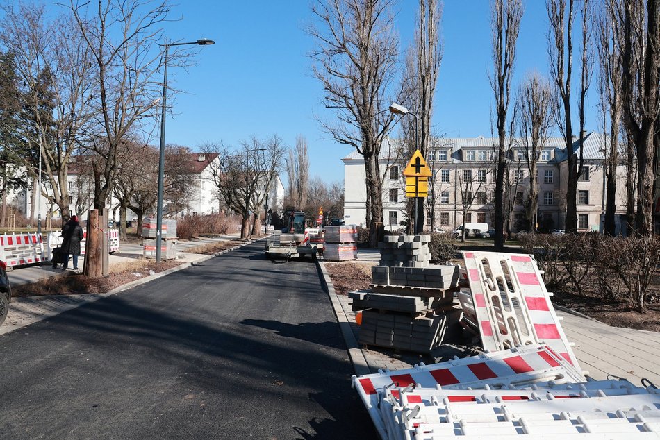 Łódź. Remont Leczniczej w Łodzi. Trwają ostatnie prace przed otwarciem ulicy
