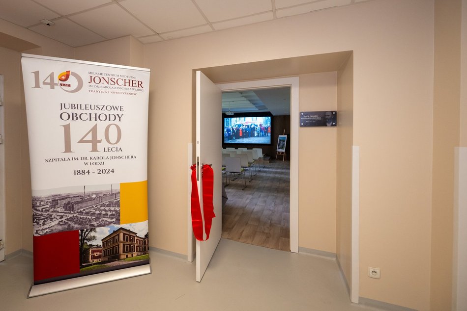 Łódź. Nowa sala konferencyjna w szpitalu Jonschera w Łodzi