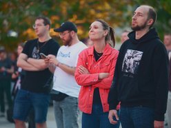 Sw@da x Niczos wystąpili na Great September 2025 w Łodzi. Koncert w pasażu Schillera