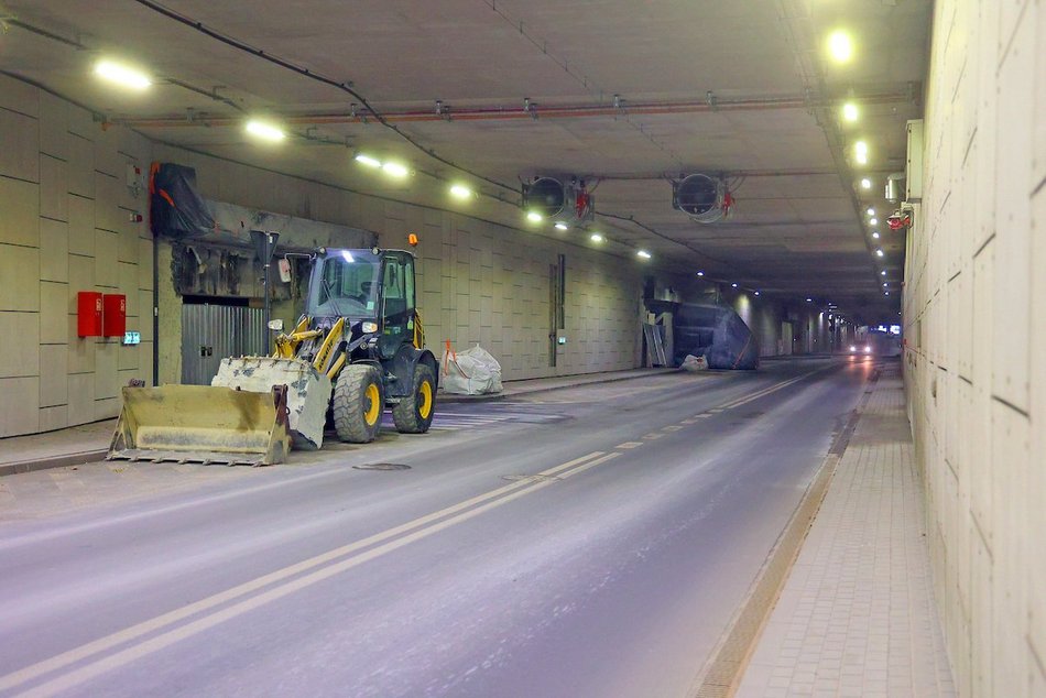 Łódź. Z podziemnej ulicy Hasa wprost na nowe parkingi. Rośnie inwestycja w Nowym Centrum Łodzi