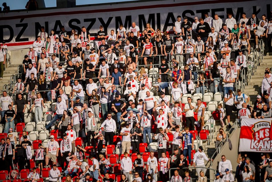 Łódź. Kibice na meczu ŁKS Łódź ze Zniczem Pruszków. Byłeś? Odszukaj się w galerii