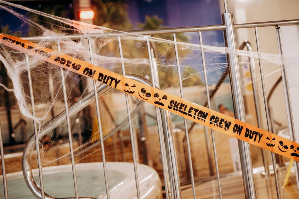 Łódź. Halloween w Aquaparku Fala. Upiorna muzyka, niespodzianki i pływający kościotrup!