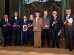 laureaci medali z okazji 600 Urodzin Łodzi