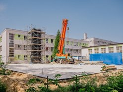 Łódź. Rozbudowa Szkoły Podstawowej nr 169 w Łodzi. Prace nie zwalniają tempa!
