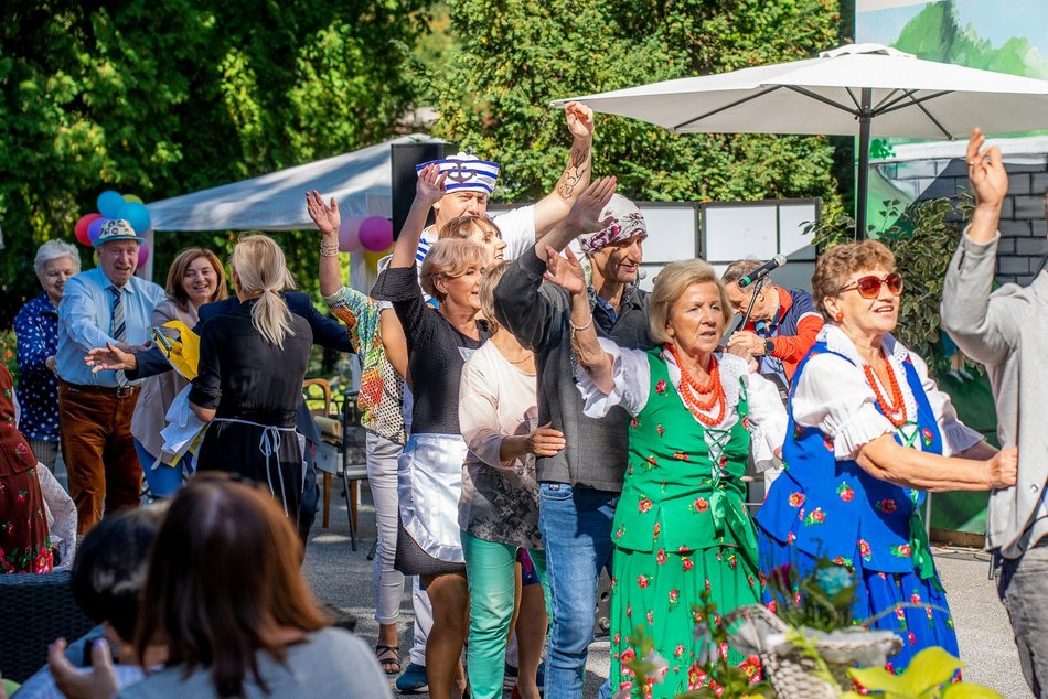 Otwarcie cukierni seniorów