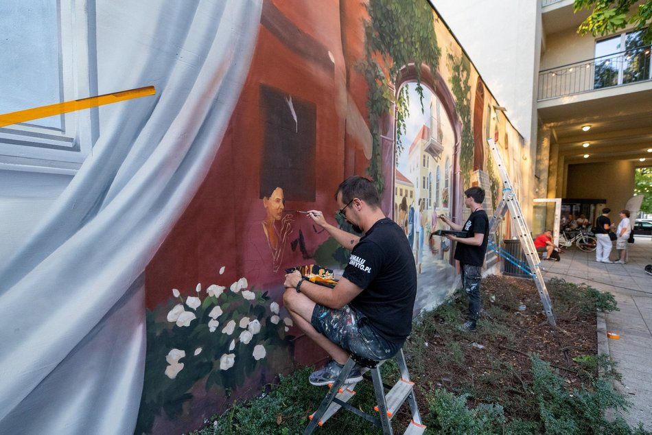 Łódź. Niezwykły mural w Pasażu Róży w Łodzi. Iście włoski klimat!