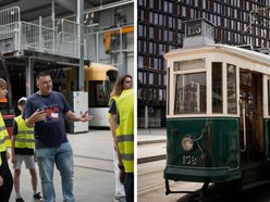 Łódź. 602. Urodziny Łodzi dla fanów tramwajów. Zwiedzanie zajezdni i zabytkowe pojazdy