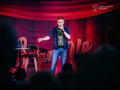 Stand-up w pasażu Schillera