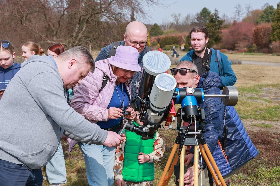 Łódź. Ogród Botaniczny w Łodzi otwarty! Czas na spacery po zimowej przerwie