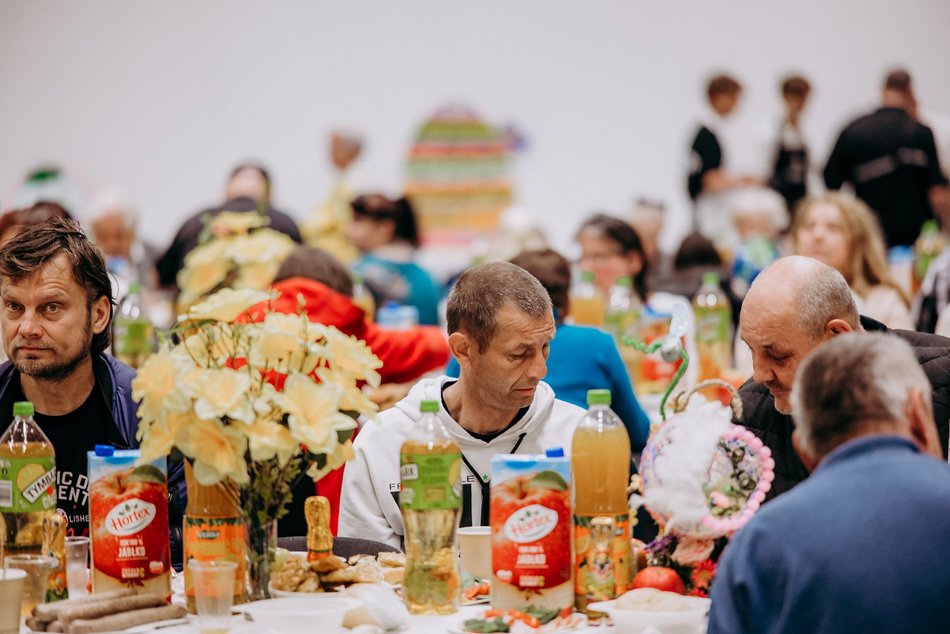 Łódź. Miejskie Śniadanie Wielkanocne 2025 w Łodzi. Kilkuset gości w hali Expo-Łódź