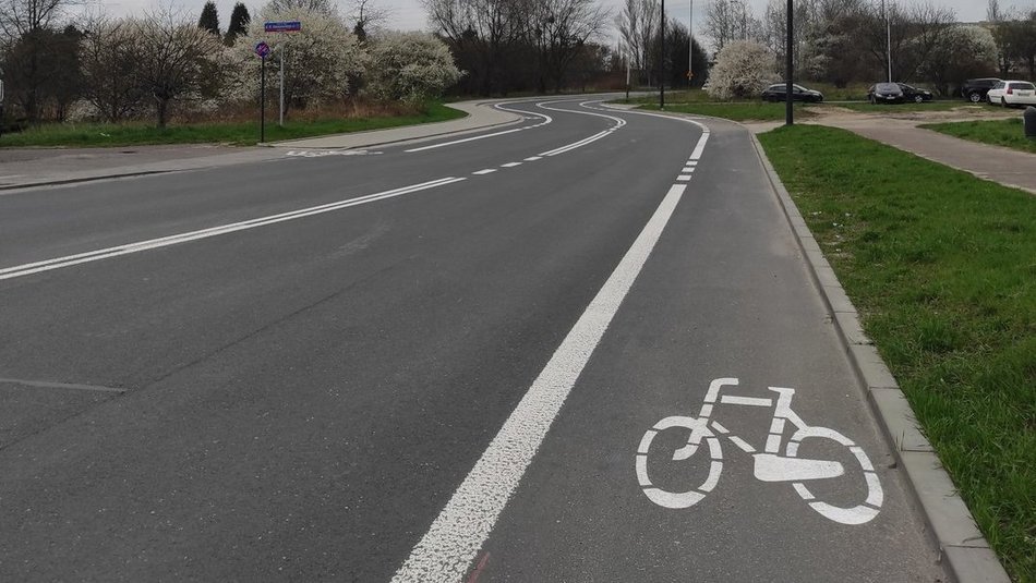 Nowe pasy dla rowerzystów na ul. Lodowej w Łodzi