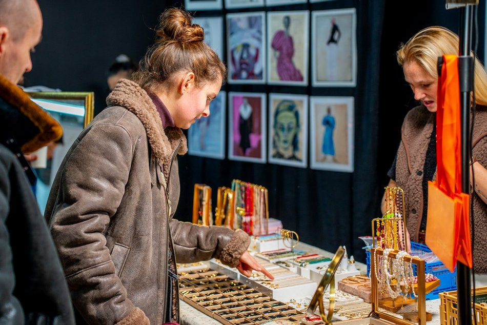 Łódź. Mikołajkowe Targi Sztuki już na OFF Piotrkowska w Łodzi. Jeszcze zdążysz kupić prezenty!