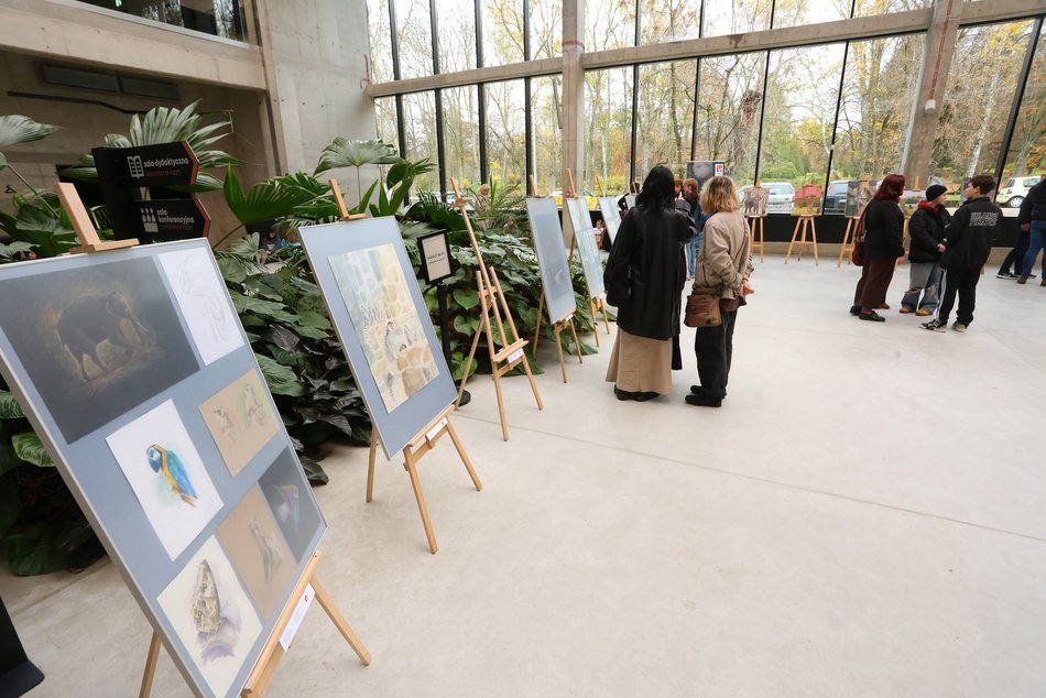 Wystawa prac plenerowych uczniów Państwowego Liceum Sztuk Plastycznych w Łodzi w Orientarium Zoo Łódź