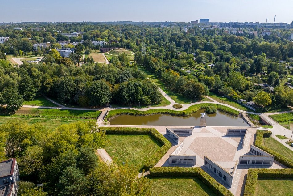 Spacerem po rzece Łódce. Wybierz się na przechadzkę szlakiem stawów i parków
